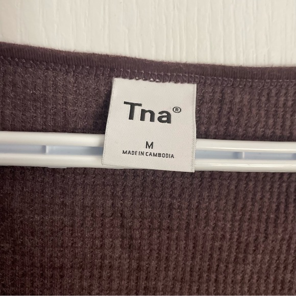 TNA long sleeve - Picture 3 of 4